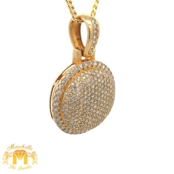 chain and pendant gold