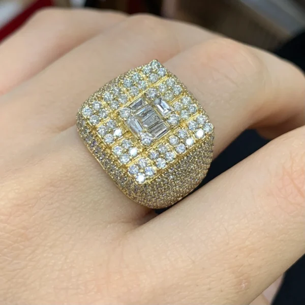 4.21ct diamonds 14k Yellow Gold Men`s Ring with Round and Baguette Diamonds - Image 5